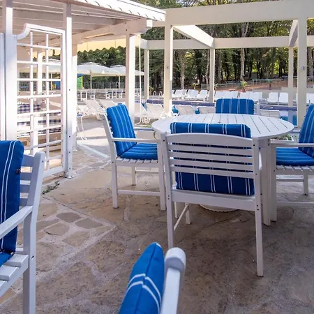 Ariana 호텔 키텐